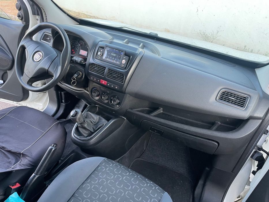 carrinha comercial