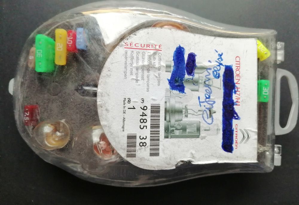 Kit lâmpadas e fusíveis, H7 / H1.