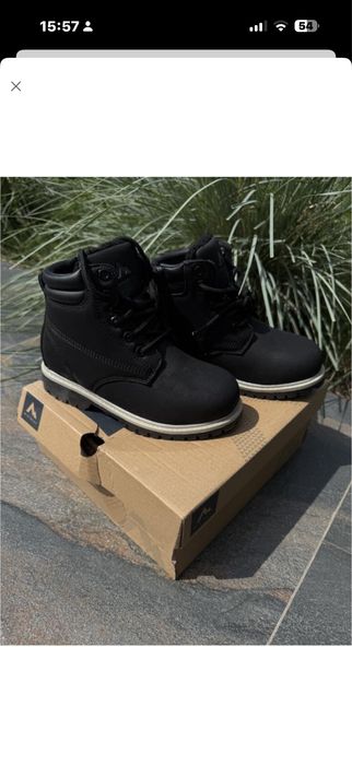 Нові ботінки в стилі Тімберленд