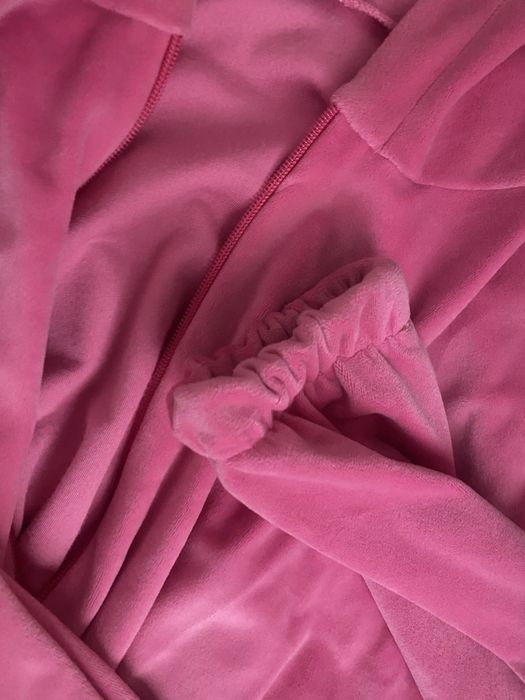 Велюровий спортивний костюм жіночий