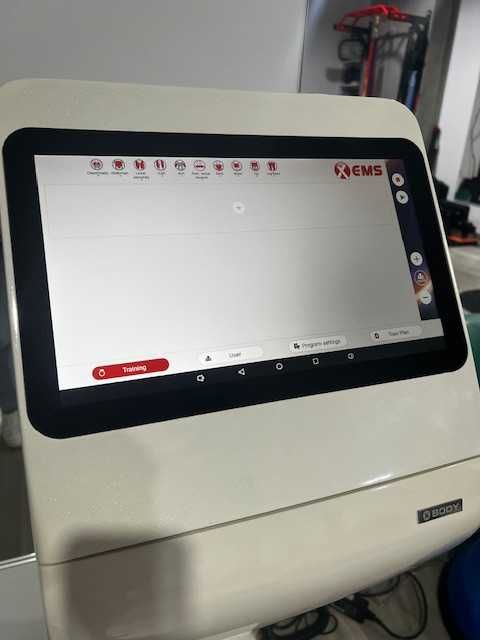 Máquina de treino com eletroestimulação EMS - Profissional432327476496322562