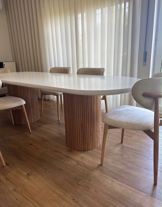 Mesa de Jantar Oval com Pés Ripados + 6 Cadeiras