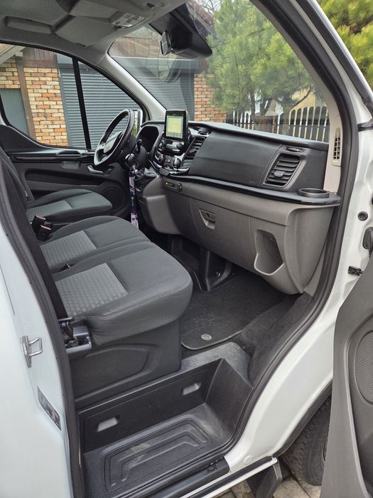 Ford custom ernst+onig 9osob