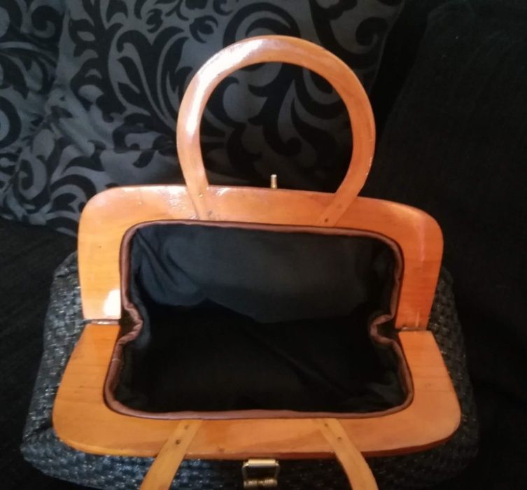 Malas em peles. Várias