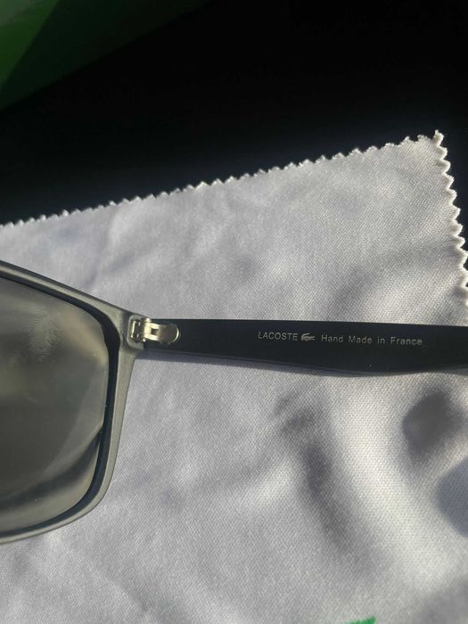 Óculos Lacoste Pretos