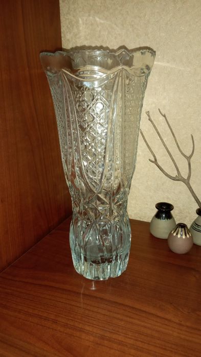 Ваза хрустальная