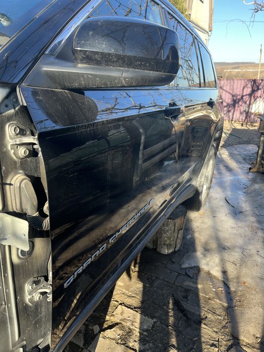 Двері Jeep Grand Cherokee WL .