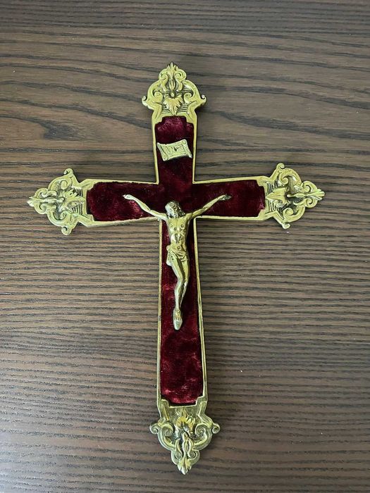 Crucifixo Antigo em Latao