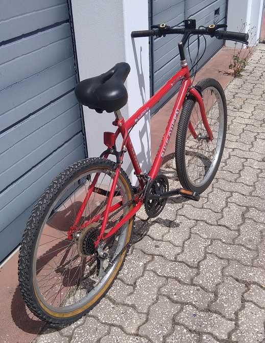Bicicleta  em bom estado, sem folgas