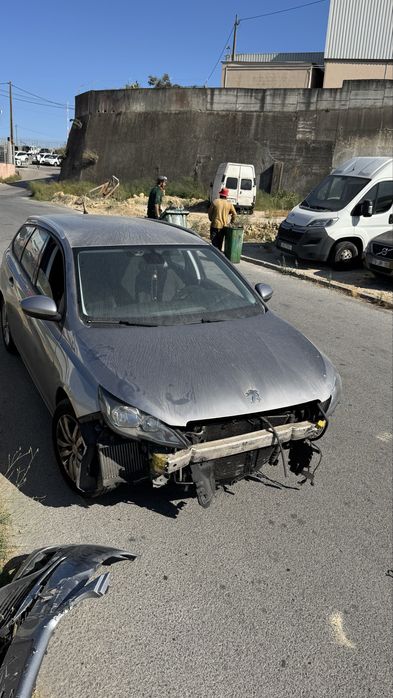 Peugeot 308 2017 para peças ou arranjar
