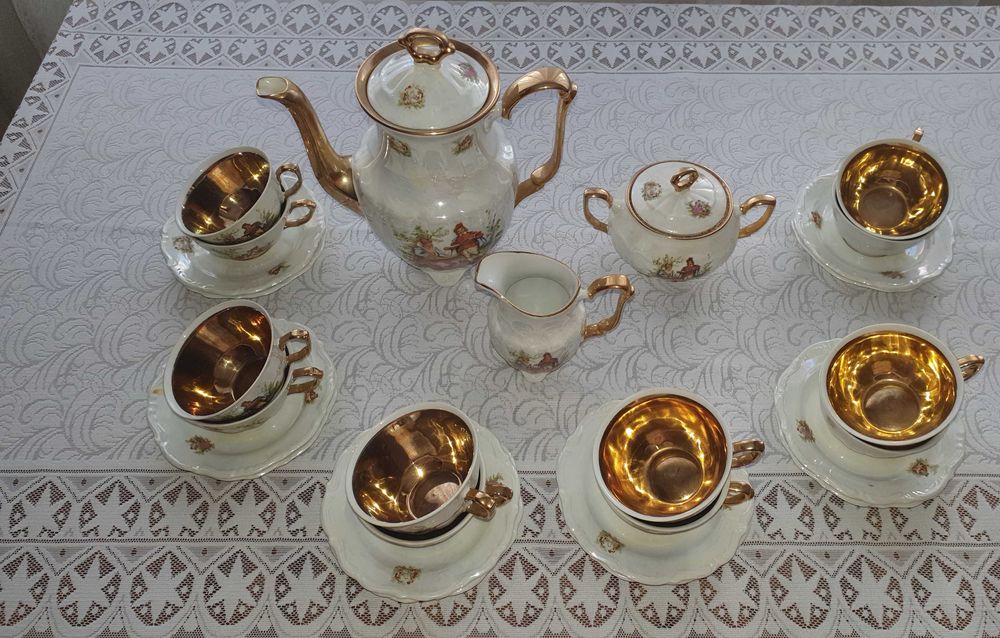 Чайно-кофейний сервіз на 12 персон Walbrzych