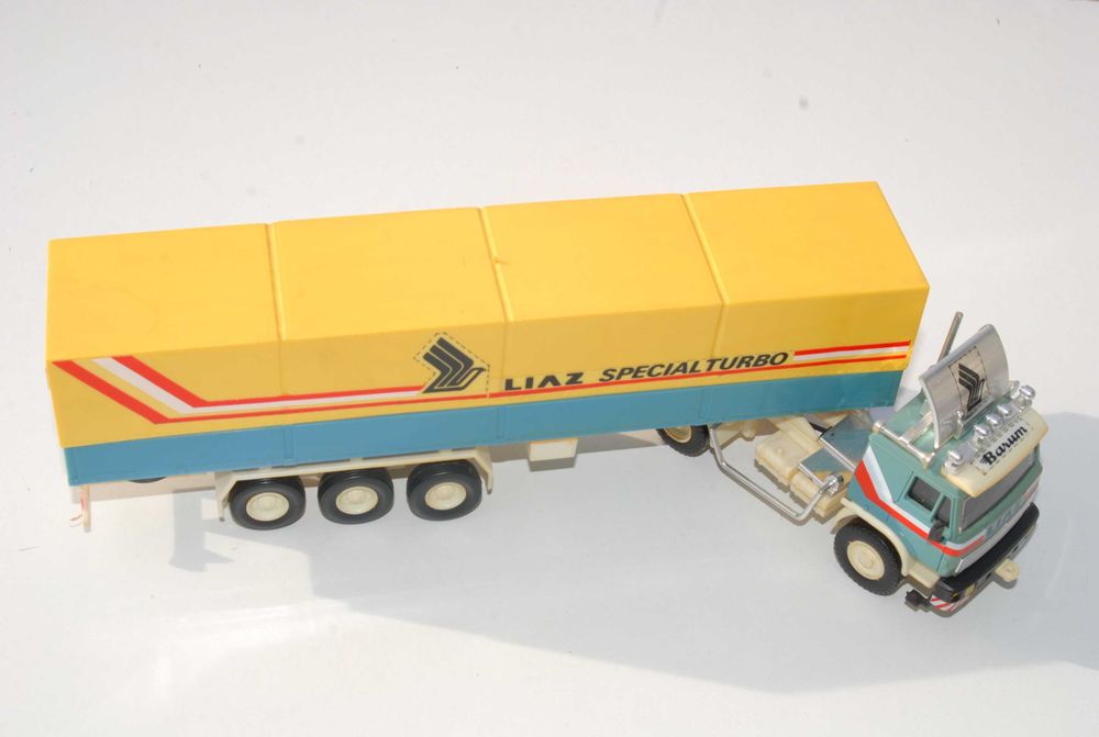 Stara Zabawka ciężarówka TIR Liaz  Camion Monti System KZ Semily