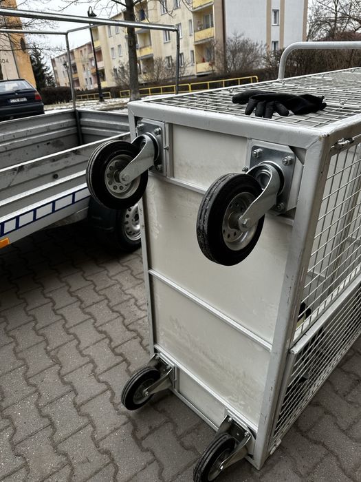 Sprzedam regal na kolkach