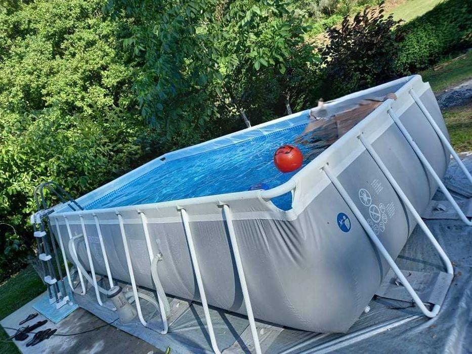 Piscina retangular Prism Frame 5 metros com bomba, usada em bom estado