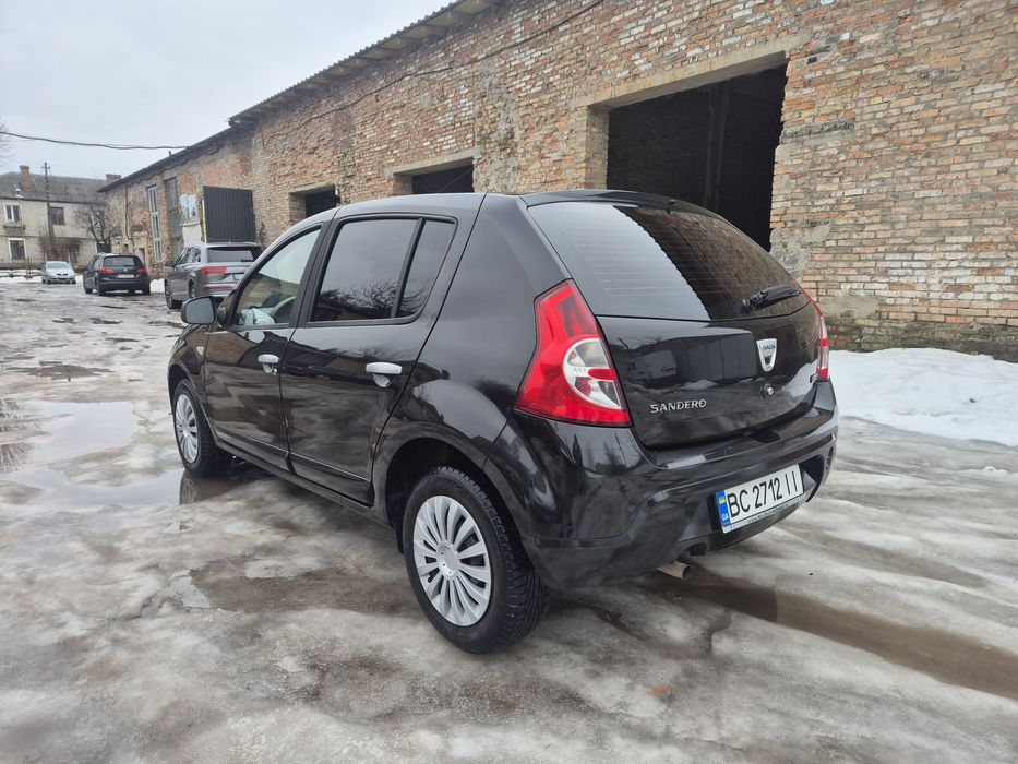 Продаж. Можлива розстрочка. Оренда.