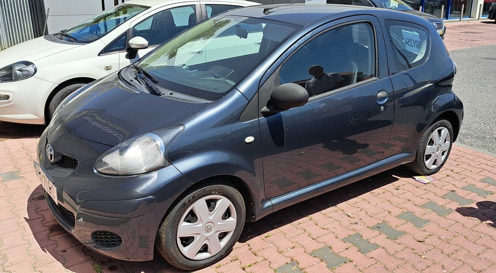 Vender Toyota AYGO