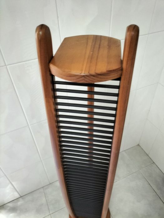 Suporte para Cd's em madeira