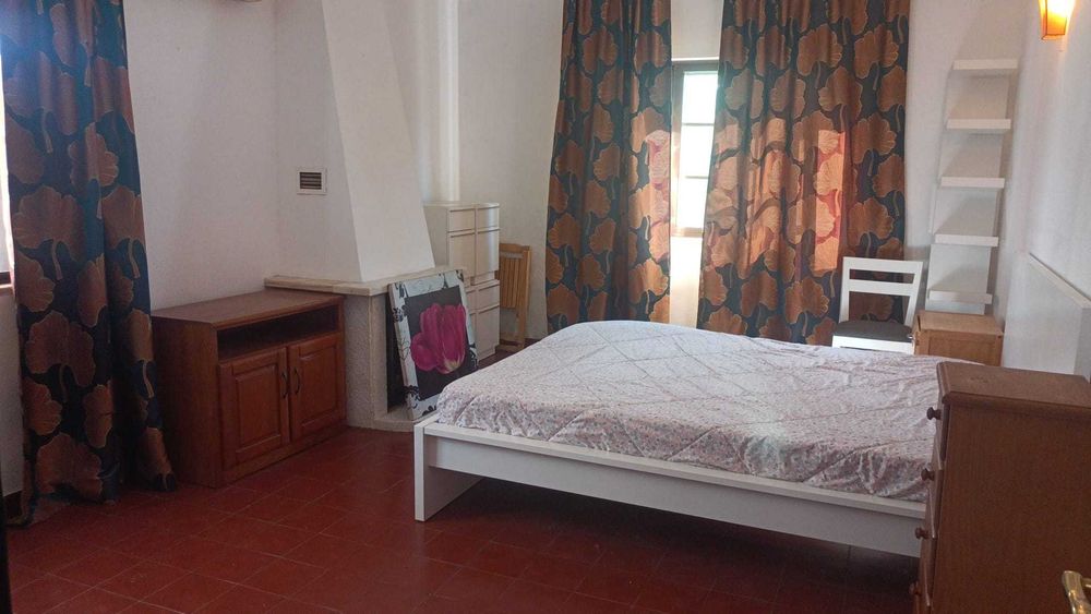 Arrendo quarto grande