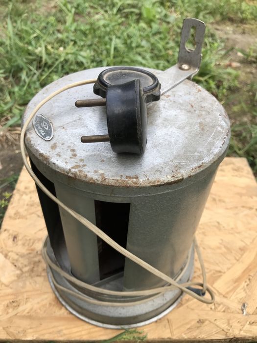 Фонарь красный для печати фотографий б/у