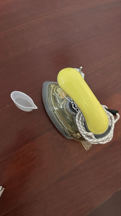 Mini ferro de passar