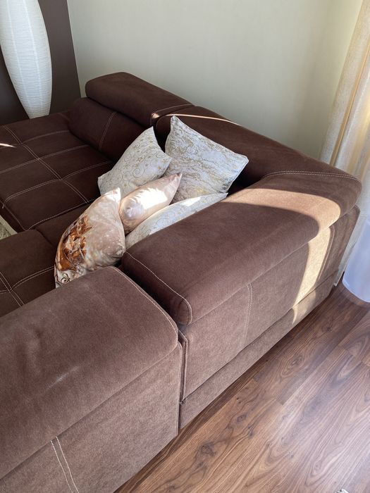 Kanapa narożna brązowo kremowa 210x270