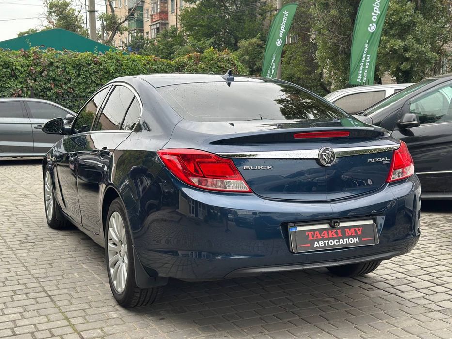 Buick Regal CXL 2011
