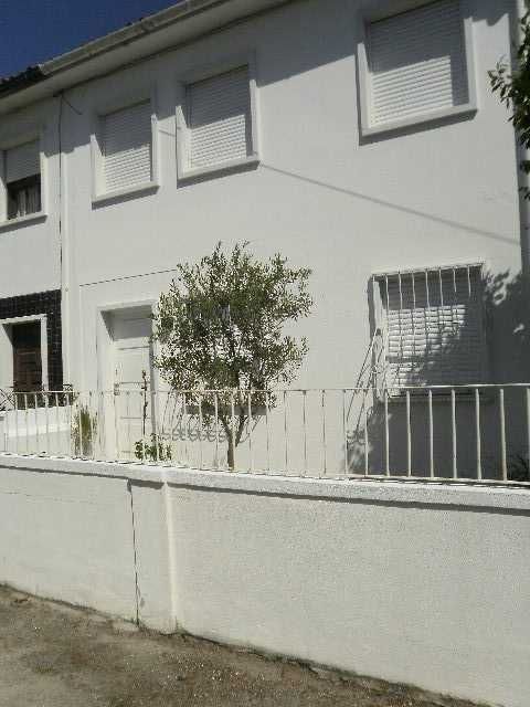 Moradia T2 equipada em Ramalde (Vilarinha/Fonte da Moura)