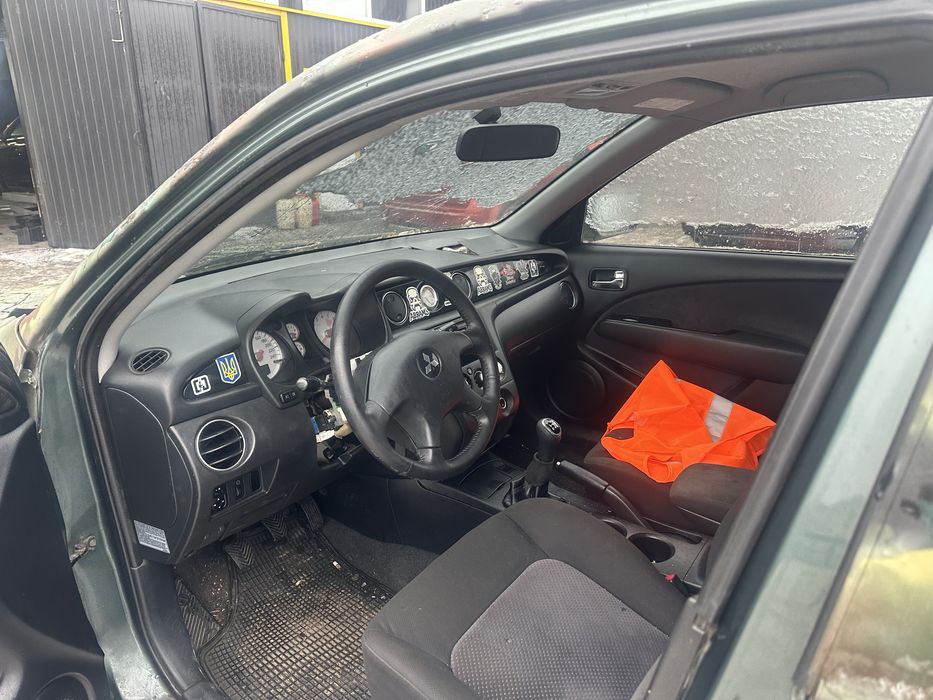 Miitsubishi  outlander 2.4 повний привід