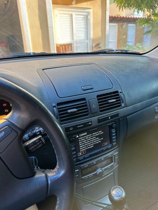 Toyota Avensis 2.2 diesel