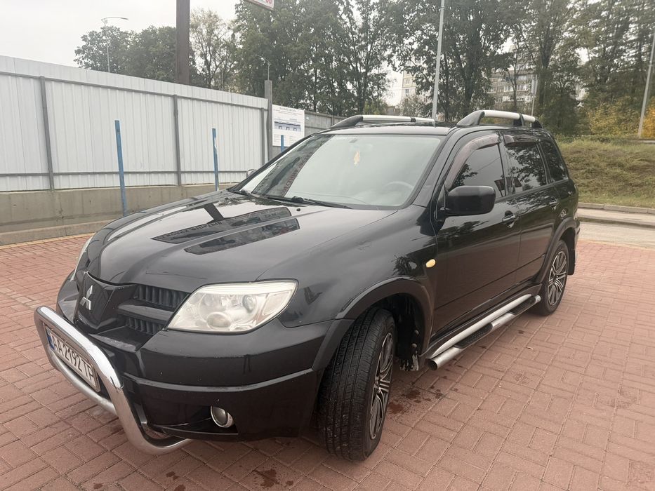 Продам гарний автомобіль Мітсубіши Аутлендер  Mitsubishi Outlander 2,4 газ Автомат
