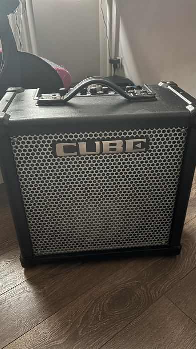 Roland Cube 80GX w zestawie (możliwa zamiana)