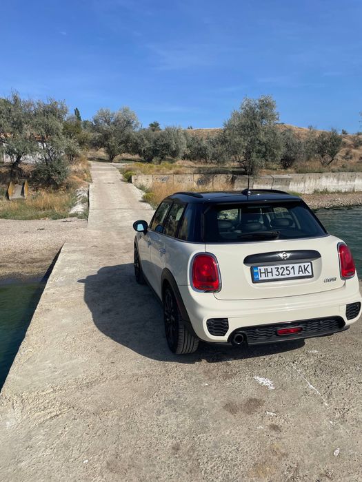 Mini Cooper 2015 рік