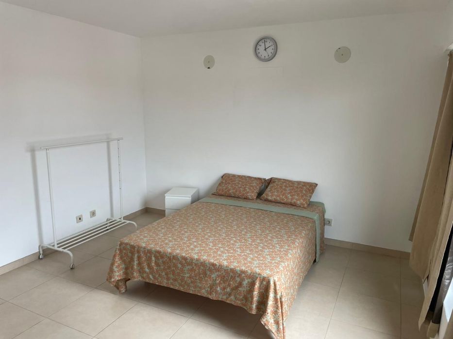 Para 1 PESSOA  - Quarto para Arrendar