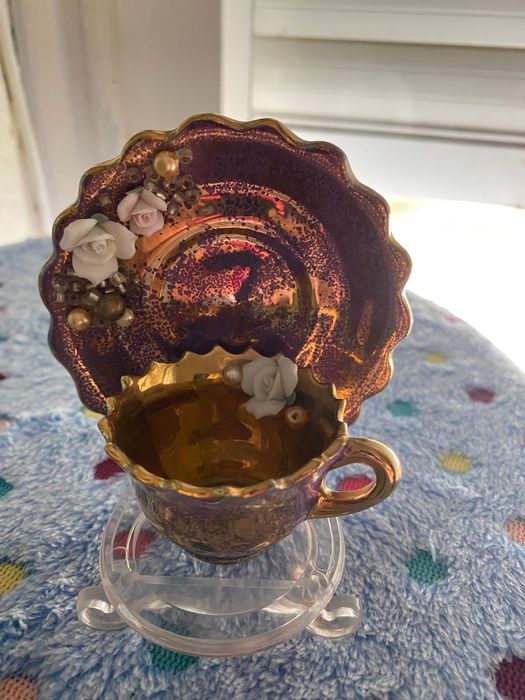 Chávenas de coleção pintadas à mão