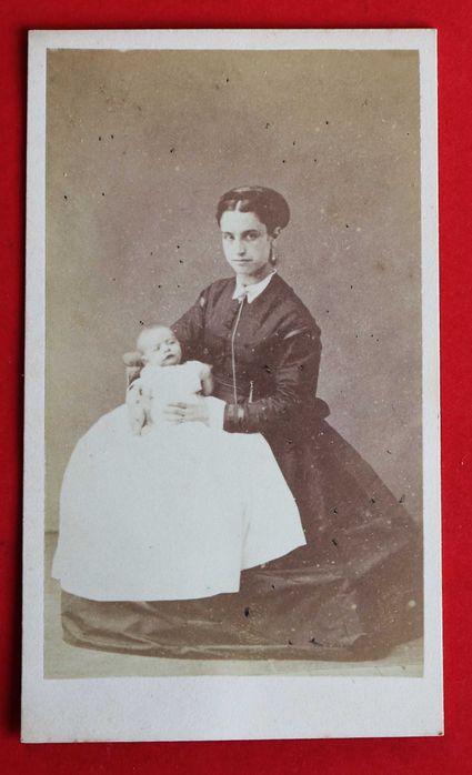 Senhora com menino CDV Talbot Porto