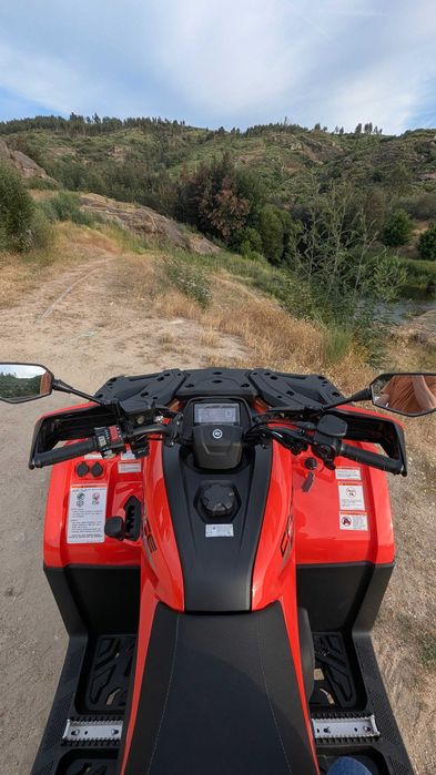 CFMOTO CForce 520L (Dez 2024) – 1.041 km – Garantia de Fábrica