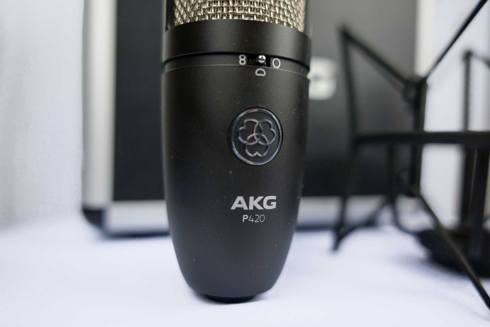 Mikrofon AKG p420