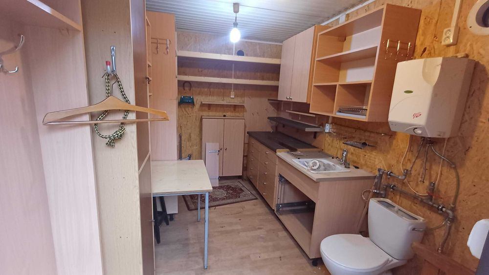 Kontener budowlany/barak z instalacją elektryczną i wodno-kanalizacyjną