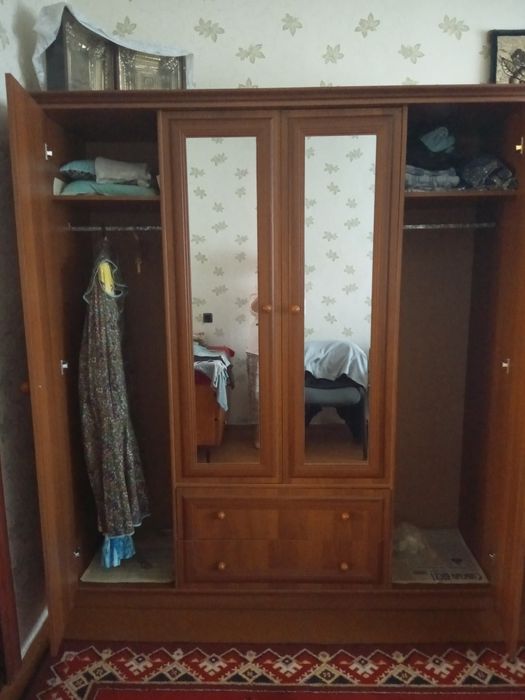 Продам шафу для одягу