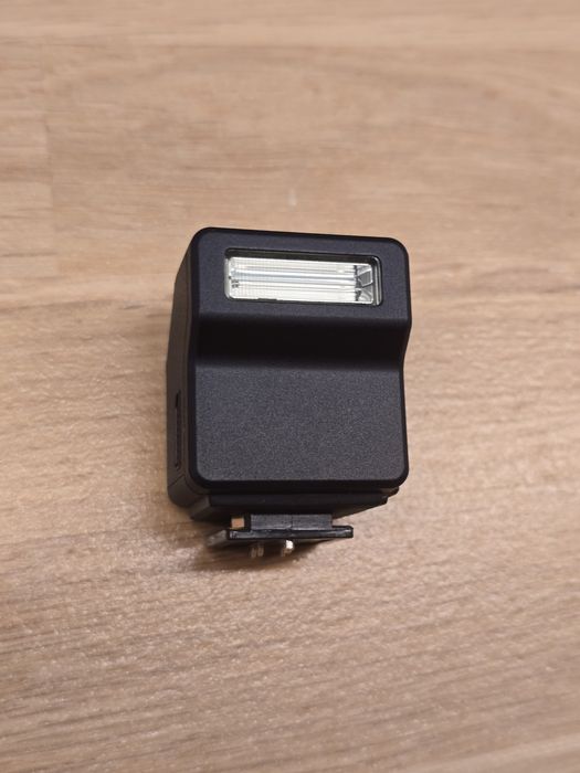 Lampa błyskowa Panasonic DMW-FL70-K