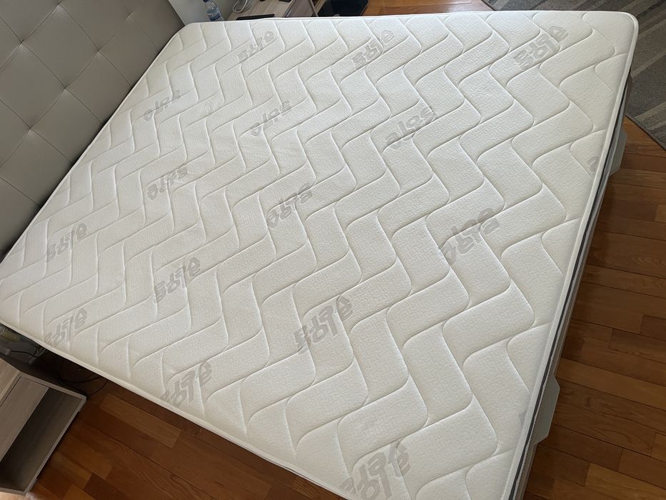 Colchão 200x160 viscoelástico com molas ensacadas