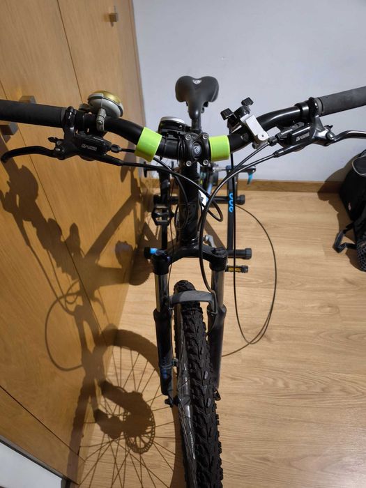 Bicicleta BERG Trailrock 2.4 LTD com rolo fixo