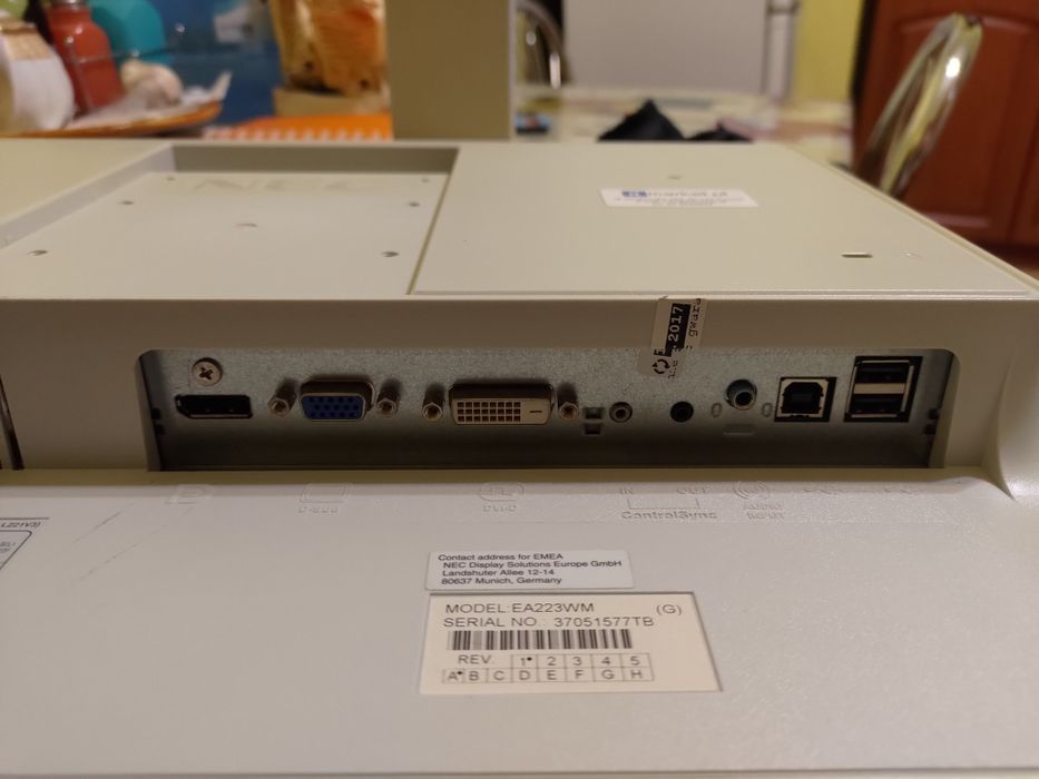 Монітор діагональ екрану 22 дюйми NEC