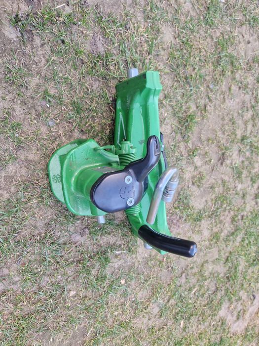 Zaczep automatyczny górny John Deere 6r