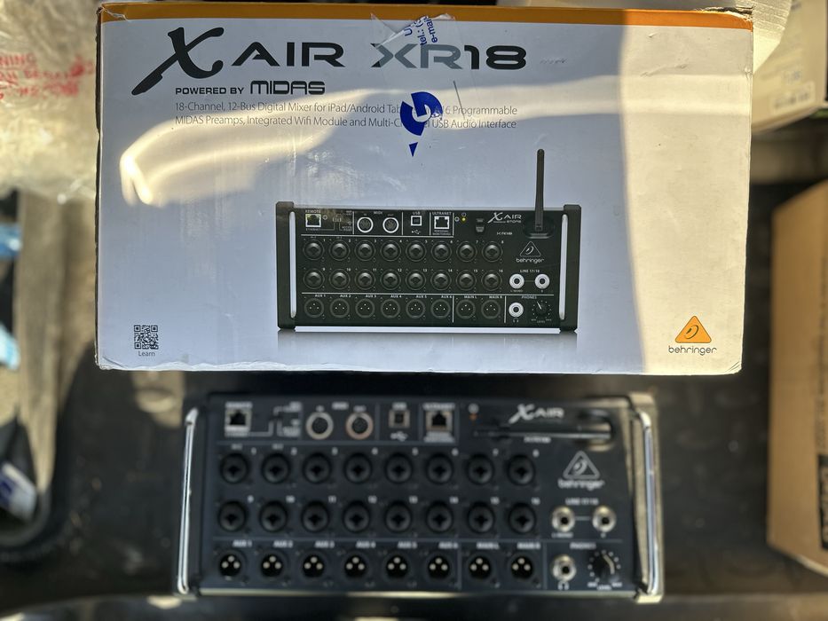 Behringer Xair XR18