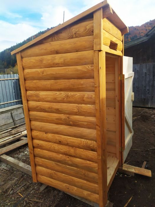 Продам, деревяний туалет