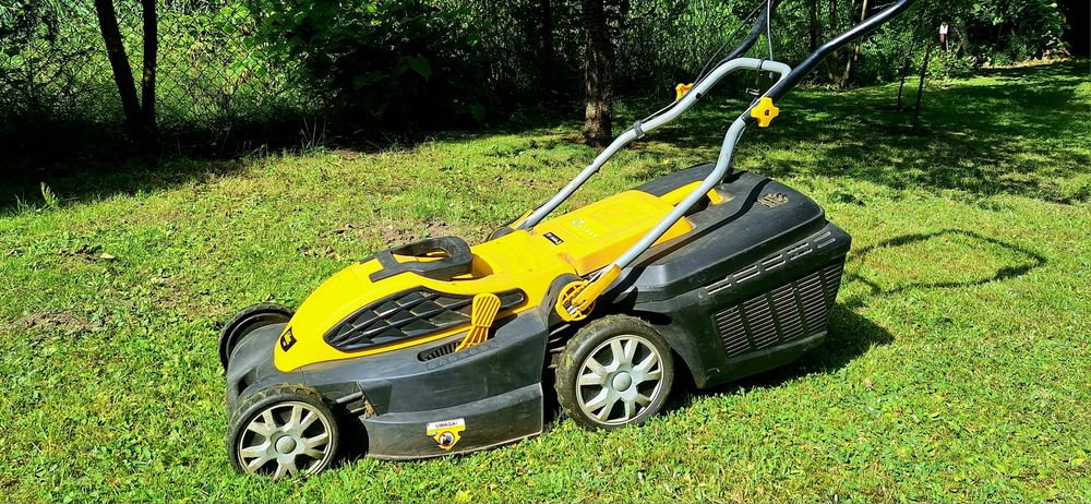Kosiarka elektryczna Lider Plus 1800W z koszem (Krysiak)