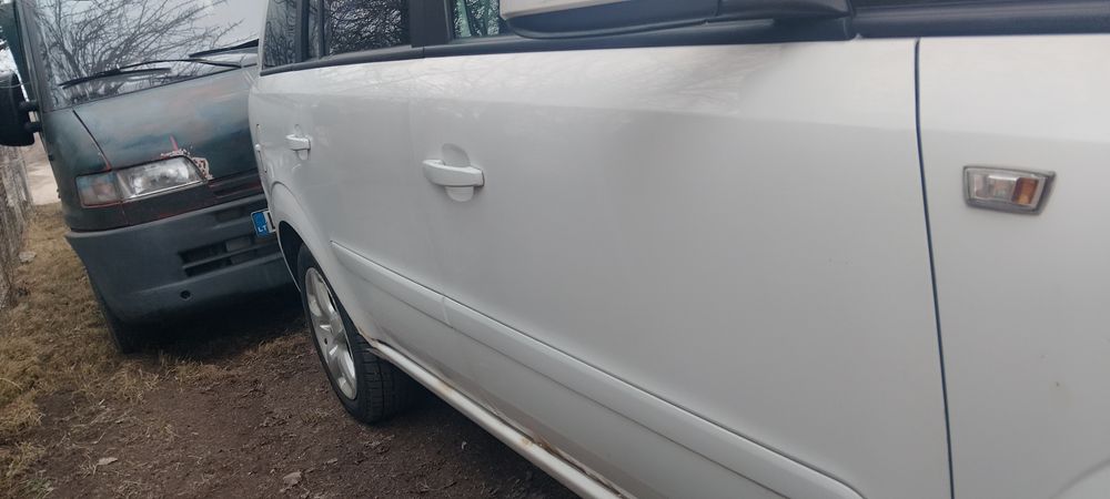 Продам Опель зафіра б 1.9 DTL