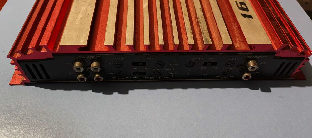 Автомобільний 5 канальний підсилювач звуку  1600w