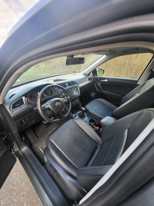 Volkswagen Tiguan  2019 — 7 місць Повний привід| Панорама.